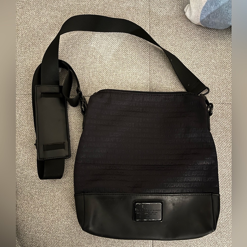 Armani exchange Shoulder Bag
